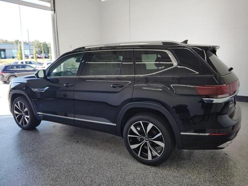 2026 Volkswagen Atlas 2.0T SEL Premium R-Line 4MOTION