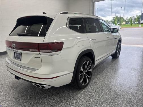 2024 Volkswagen Atlas 2.0T SEL Premium R-Line 4MOTION