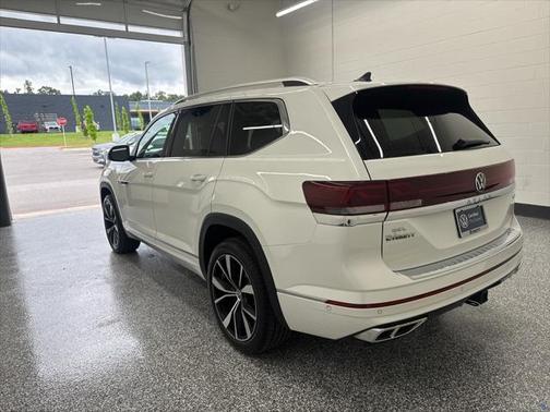 2024 Volkswagen Atlas 2.0T SEL Premium R-Line 4MOTION