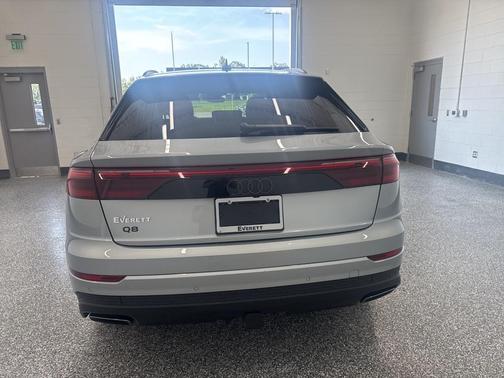 2025 Audi Q8 55 Premium