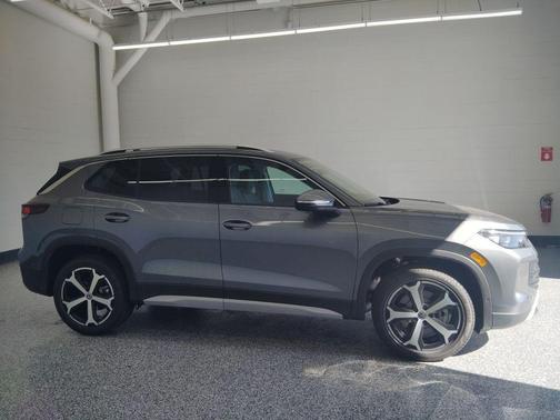 platinum gray metallic 2026 Volkswagen Tiguan 2.0T SE 4MOTION