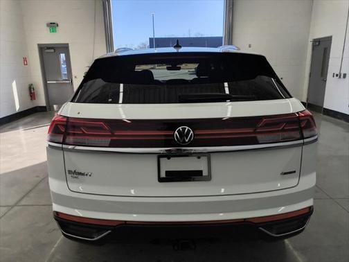 2025 Volkswagen Atlas Cross Sport 2.0T SE w/Technology 4MOTION