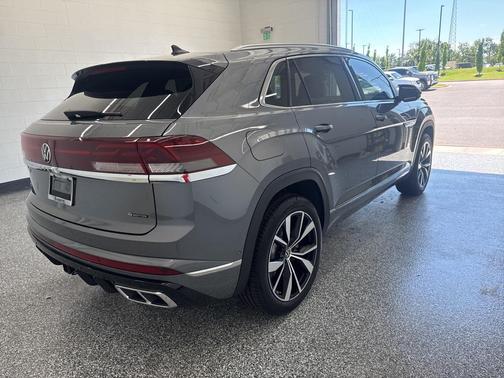 2025 Volkswagen Atlas Cross Sport 2.0T SEL Premium
