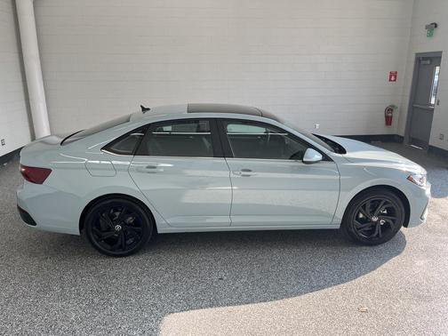 2026 Volkswagen Jetta 1.4T SE