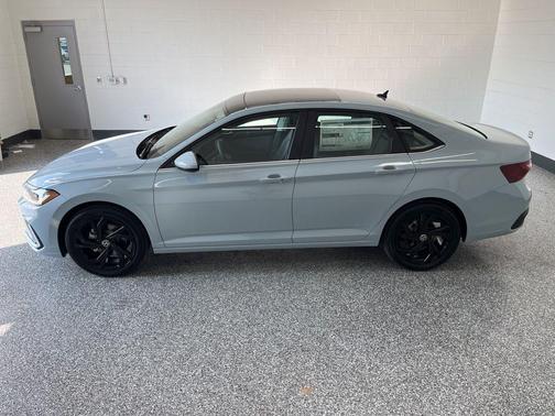 2026 Volkswagen Jetta 1.4T SE