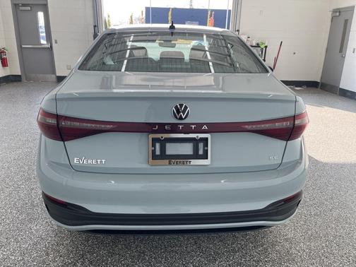 2026 Volkswagen Jetta 1.4T SE