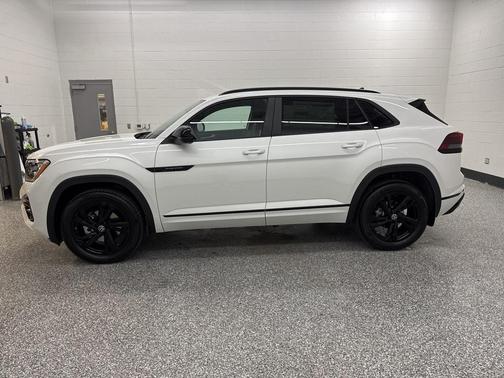 2026 Volkswagen Atlas Cross Sport 2.0T SEL