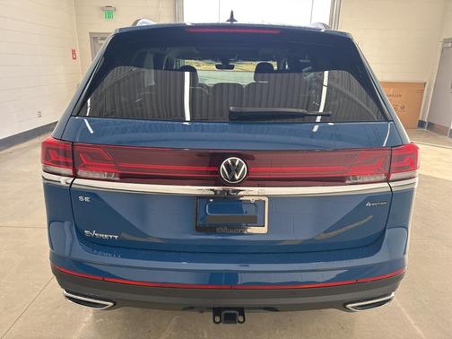 2025 Volkswagen Atlas 2.0T SE w/Technology 4MOTION