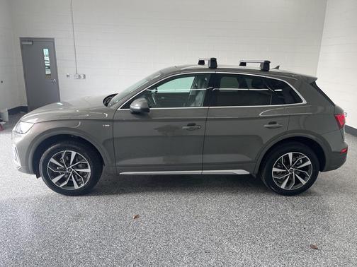 2024 Audi Q5 45 S line Premium Plus