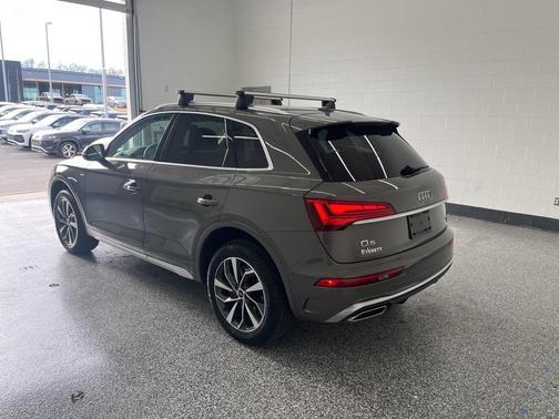 2024 Audi Q5 45 S line Premium Plus