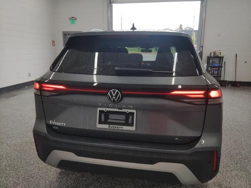 2026 Volkswagen Tiguan 2.0T SE 4MOTION