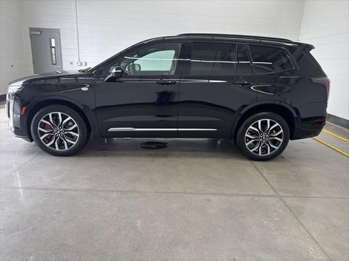 2025 Cadillac XT6 Sport AWD