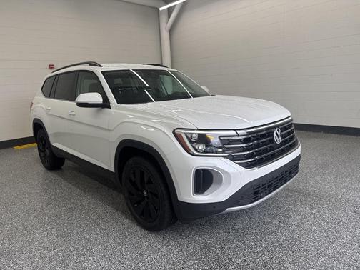 2026 Volkswagen Atlas 2.0T SE w/Technology 4MOTION