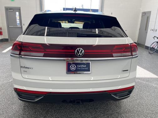 2024 Volkswagen Atlas Cross Sport 2.0T SE w/Technology 4MOTION