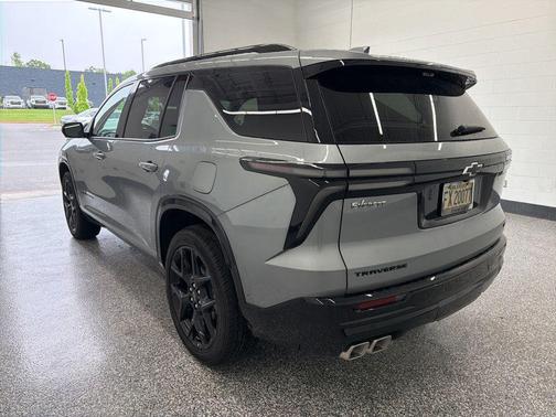 Sterling Gray Metallic 2026 Chevrolet Traverse RS