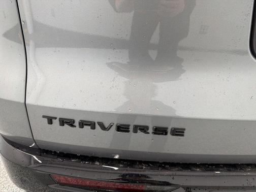 Sterling Gray Metallic 2026 Chevrolet Traverse RS