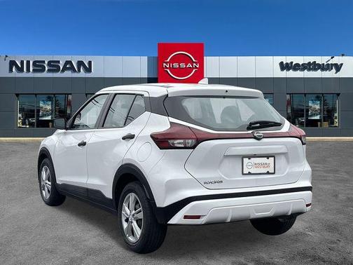 2022 Nissan Kicks S