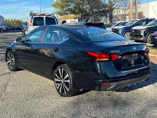 2021 Nissan Altima 2.5 SR