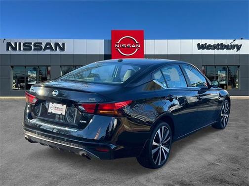 2021 Nissan Altima 2.5 SR