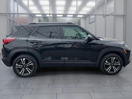 Black Metallic 2023 Chevrolet Trailblazer LT
