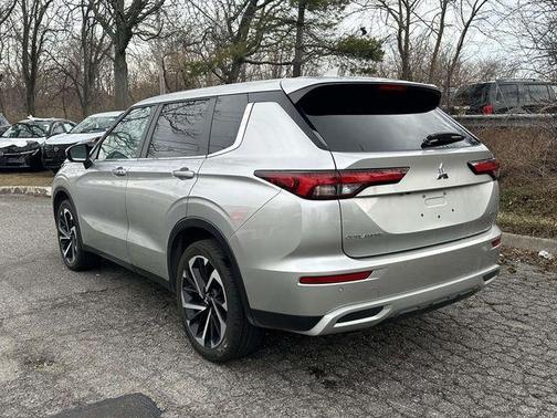 2024 Mitsubishi Outlander 