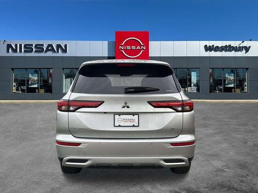 2024 Mitsubishi Outlander 