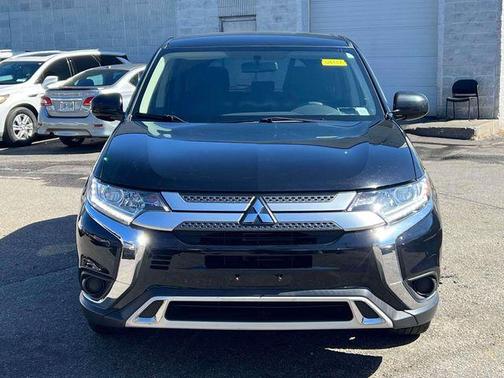 Black 2020 Mitsubishi Outlander
