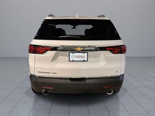 Summit White 2023 Chevrolet Traverse LT Cloth