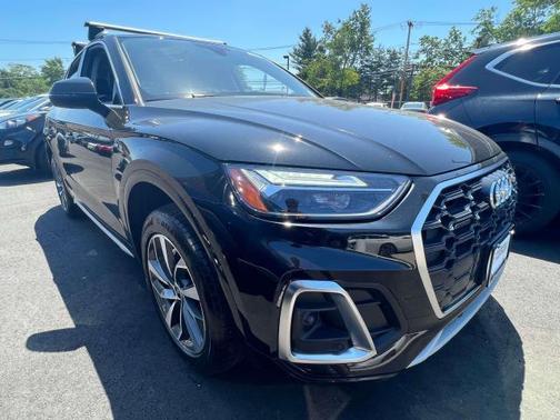 2022 Audi Q5 45 S line Premium Plus