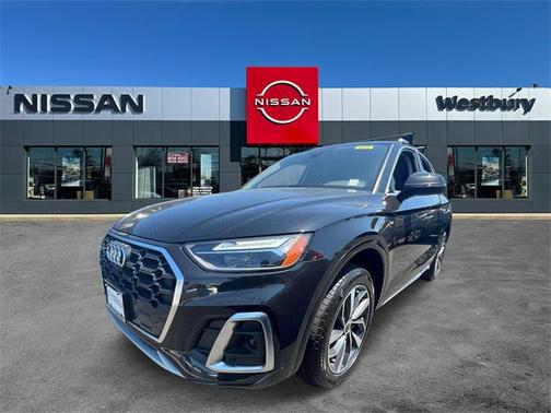 2022 Audi Q5 45 S line Premium Plus