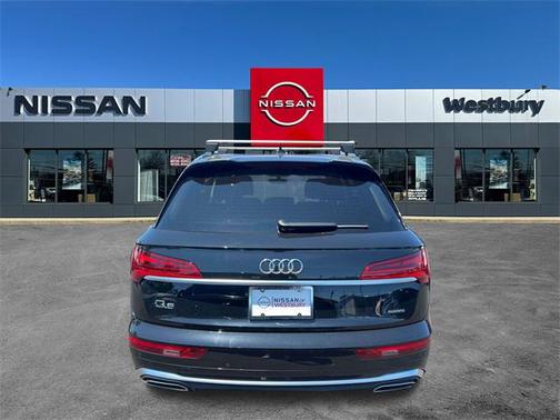 2022 Audi Q5 45 S line Premium Plus