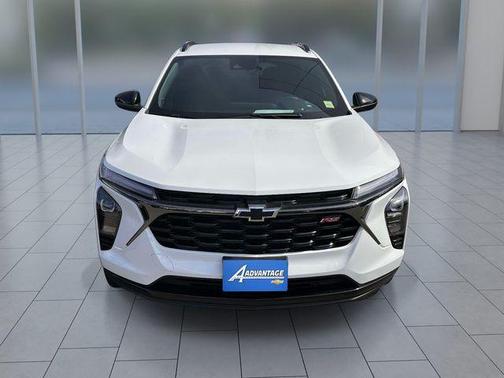 Summit White 2025 Chevrolet Trax 2RS
