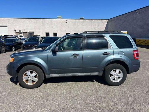 Steel Blue Metallic 2011 Ford Escape XLT