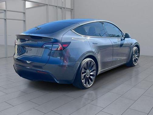 BL 2021 Tesla Model Y Performance