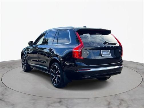 2024 Volvo XC90 B6 Plus Bright Theme 7-Seater
