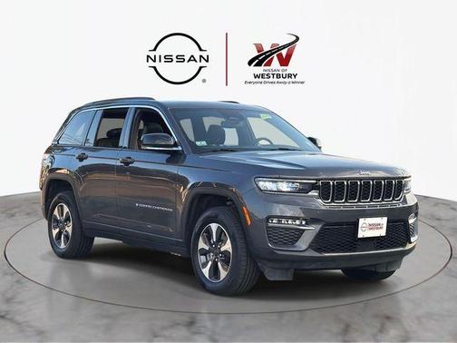 Metallic 2024 Jeep Grand Cherokee 4xe Base