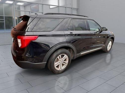 Black Metallic 2023 Ford Explorer XLT