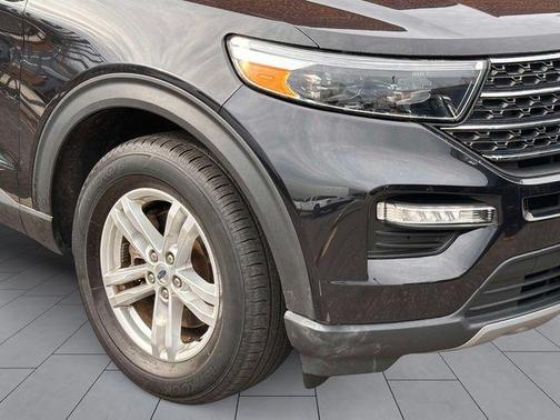 Black Metallic 2023 Ford Explorer XLT