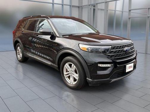 Black Metallic 2023 Ford Explorer XLT
