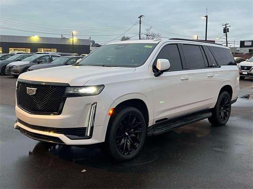 2022 Cadillac Escalade ESV Sport