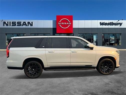 2022 Cadillac Escalade ESV Sport