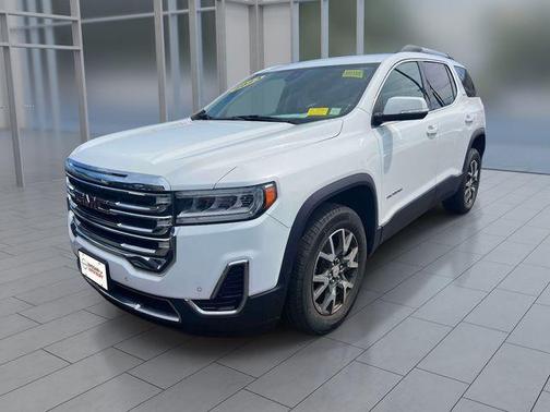 Summit White 2023 GMC Acadia SLE