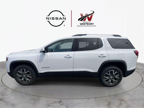 Summit White 2023 GMC Acadia SLE