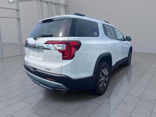 Summit White 2023 GMC Acadia SLE