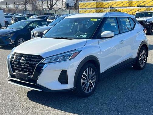2023 Nissan Kicks SV