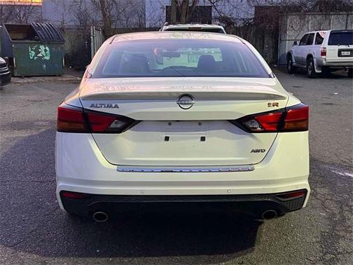2023 Nissan Altima 2.5 SR