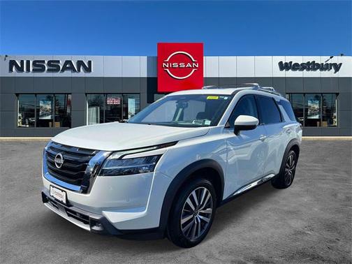 2022 Nissan Pathfinder Platinum 4WD