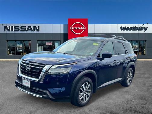 2023 Nissan Pathfinder SL 4WD