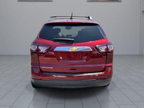 Red Tinted Clearcoat 2017 Chevrolet Traverse 2LT