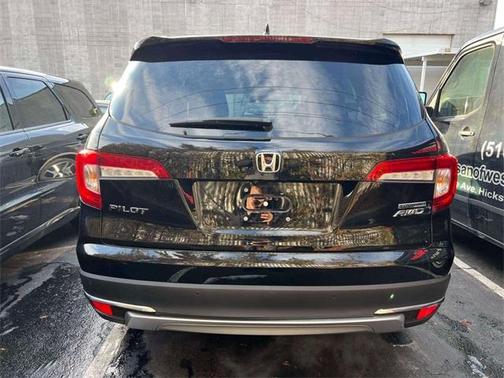 2022 Honda Pilot Touring 7-Passenger
